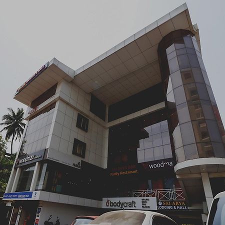 Capital O Sai Arya Residency Mangalore Exterior foto