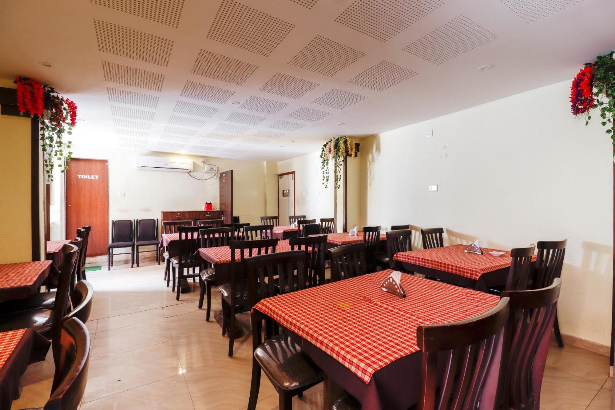 Capital O Sai Arya Residency Mangalore Exterior foto