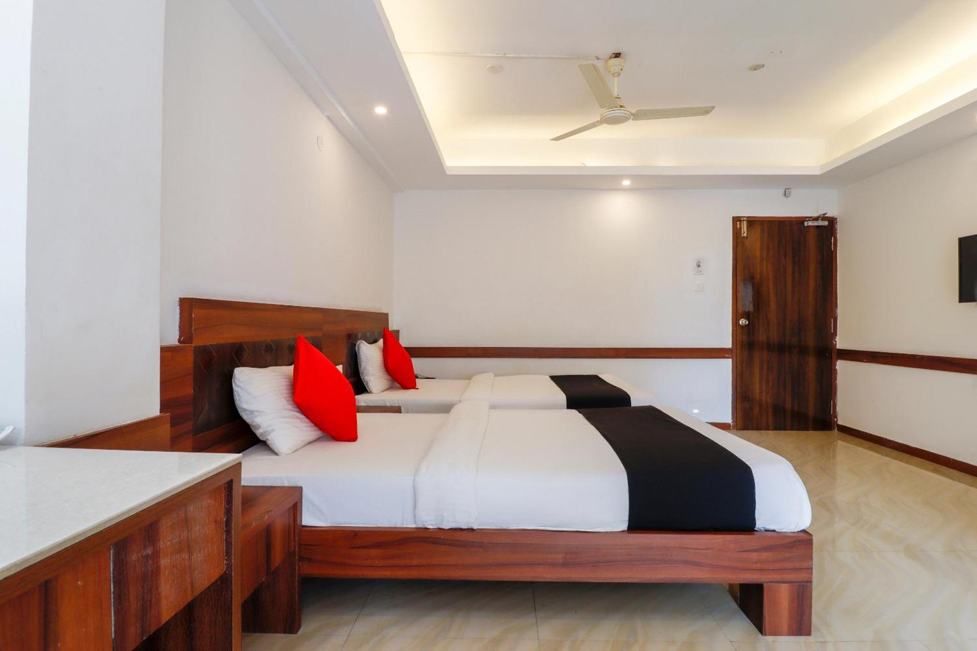 Capital O Sai Arya Residency Mangalore Exterior foto