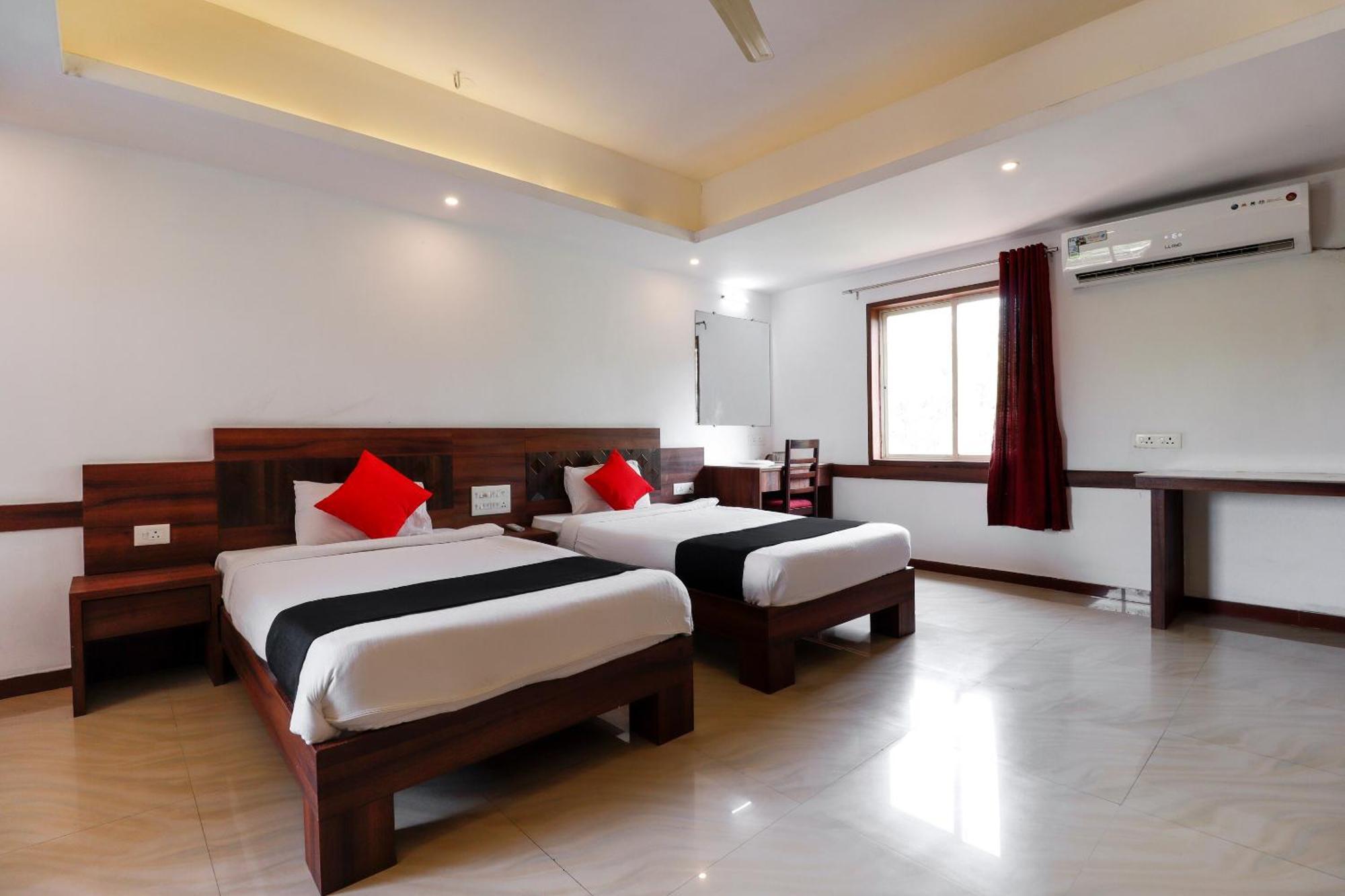 Capital O Sai Arya Residency Mangalore Exterior foto
