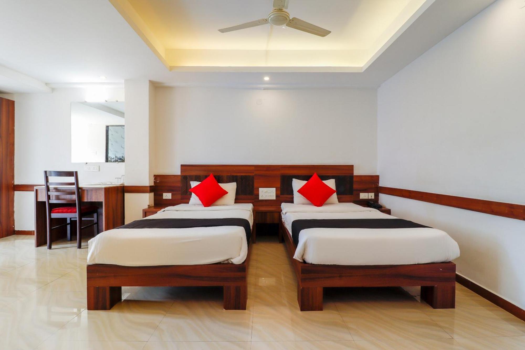 Capital O Sai Arya Residency Mangalore Exterior foto